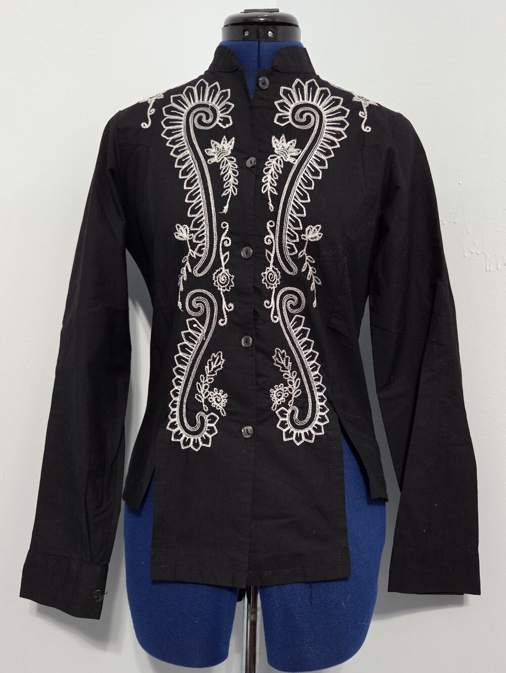 Euro Black Embroidered Button Down Shirt Size M